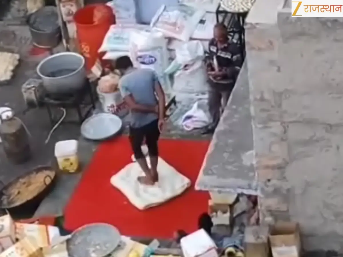 जोधपुर में शर्मनाक हरकत, पैरों से मैदा गूंथकर बनाई जा रही थी फीणी, वीडियो वायरल