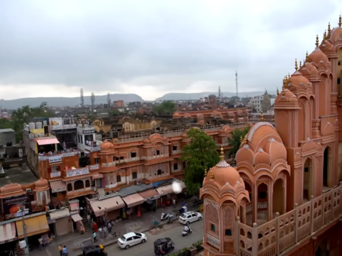कैसे पड़ा जयपुर का नाम 'गुलाबी नगरी? लोकल गाइड ने बताया पिंक सिटी नाम के पीछे की रोमांचक वजह