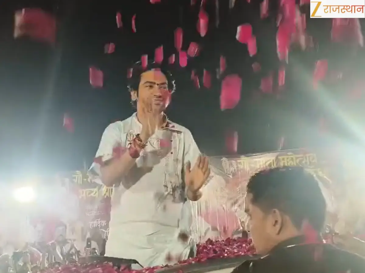 Photos: रामगंजमंडी बनी छोटी अयोध्या, बागेश्वर सरकार का ऐतिहासिक स्वागत, 51 हजार दीपों से जगमगाया खैराबाद