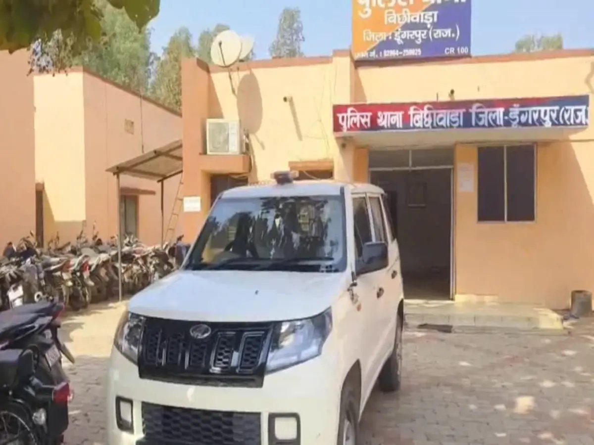 Dungarpur: बदमाशों ने NH-48 पर मुंबई के फोटोग्राफर्स को बनाया बंधक, कार पर पेट्रोल डालकर हुए फरार