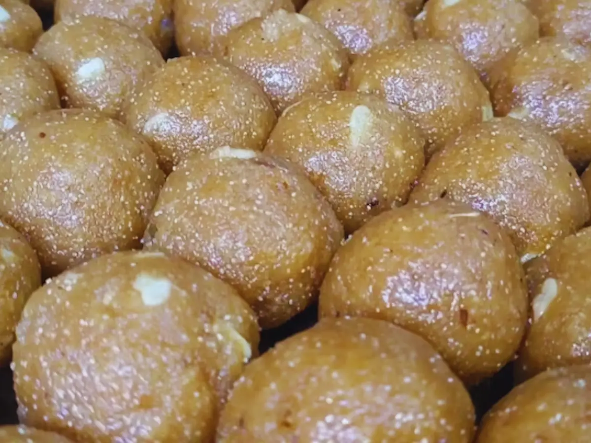 राजस्थानी स्टाइल में घर पर बनाएं खसखस लड्डू, जानें रेसिपी और फायदे