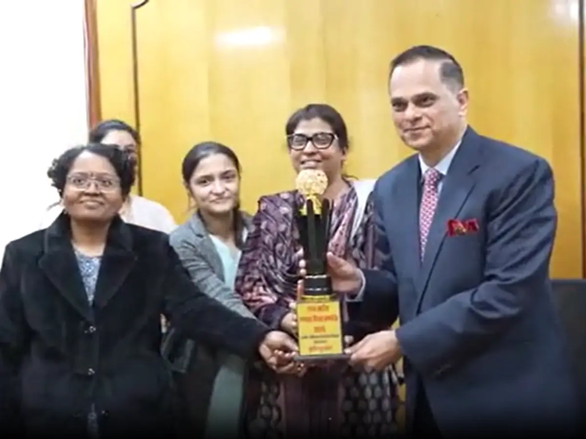 सचिवालय में उत्कृष्ट झांकियों का सम्मान, कृषि विभाग की “नमो ड्रोन दीदी” झांकी को पहला पुरस्कार