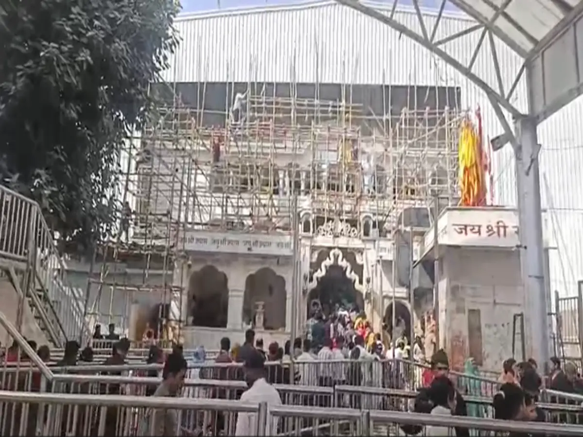 खाटूश्यामजी के लक्खी मेले 2026 की तैयारियां, 120 बंगाली कारीगर जुटे भव्य मंदिर सजावट में