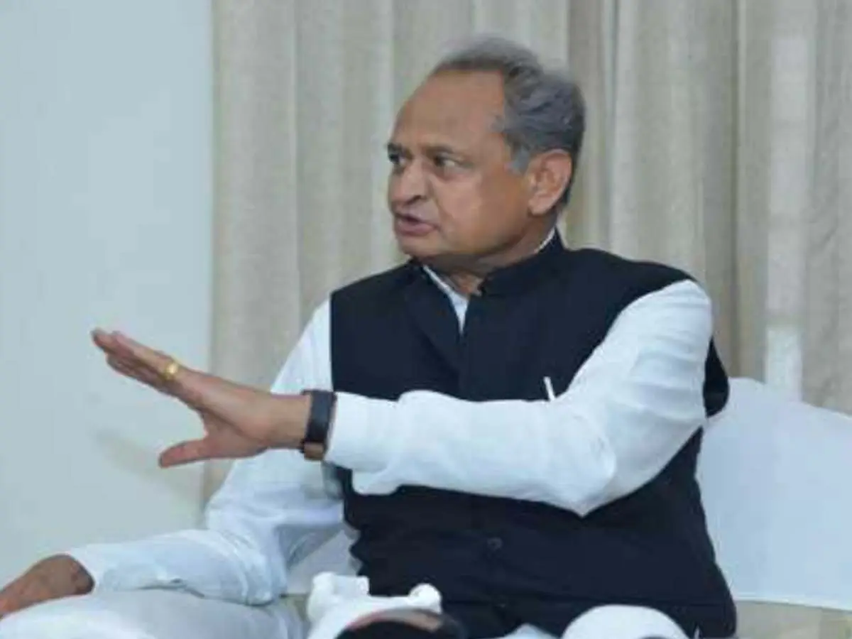 राजस्थान में बीजेपी सरकार मेडिकल लॉबी के सामने सरेंडर कर राइट टू हेल्थ तक को गलत बता रही - अशोक गहलोत