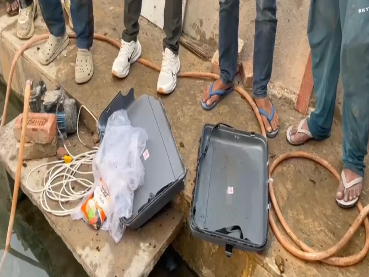 नीमकाथाना के गणेश्वर धाम के कुंड में फेंके गए सूटकेस में हुआ जोरदार ब्लास्ट, चारों तरफ हुआ धुआं ही धुआं