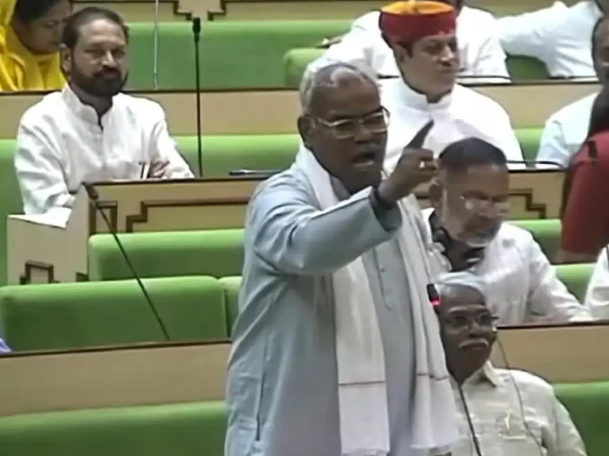 थर्ड ग्रेड शिक्षकों के नहीं होंगे तबादले! ट्रांसफर पॉलिसी अभी प्रक्रियाधीन