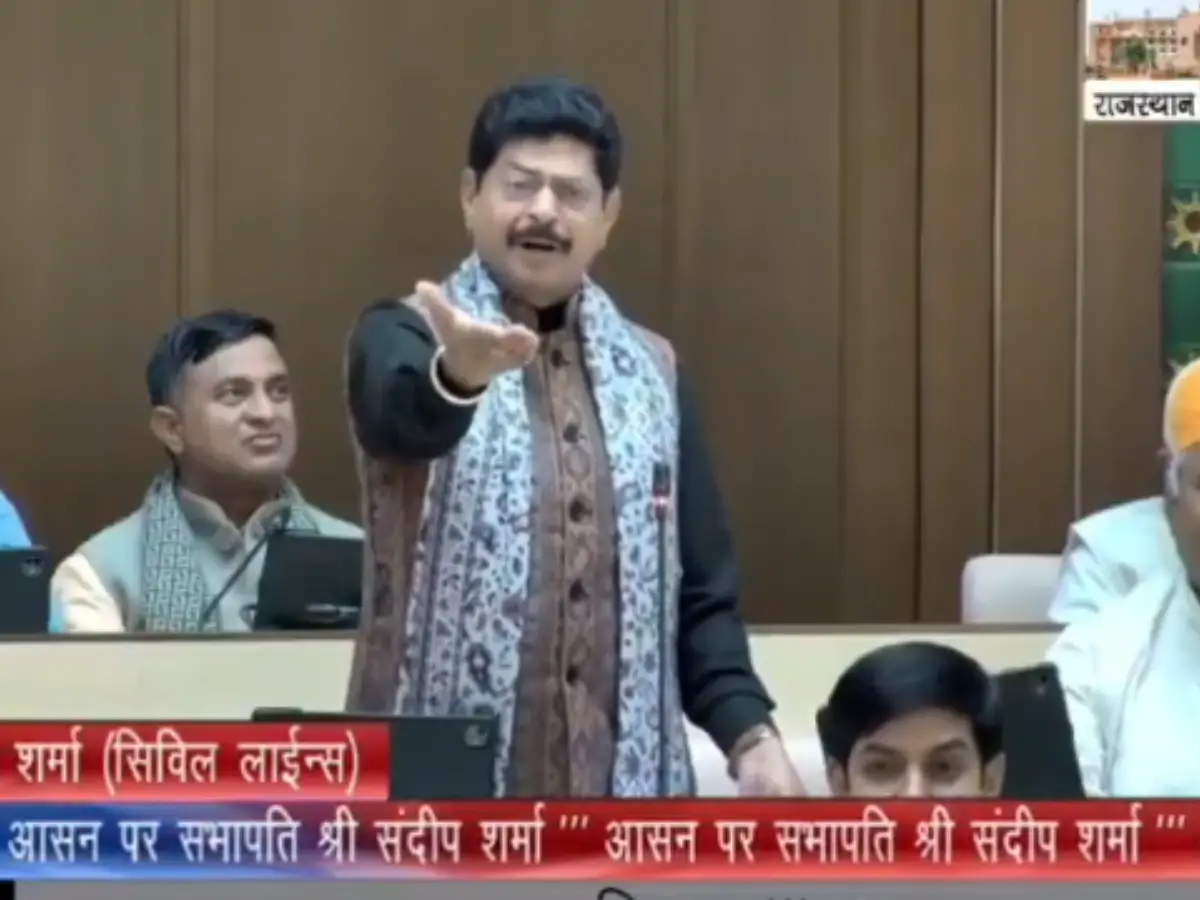 "बजट चर्चा में चोर-डाकू की बहस! गोपाल शर्मा ने लहराया 8 लाख करोड़ घोटालों का कागज, हरिमोहन बोले- आप कांग्रेस नेता चोर हो...