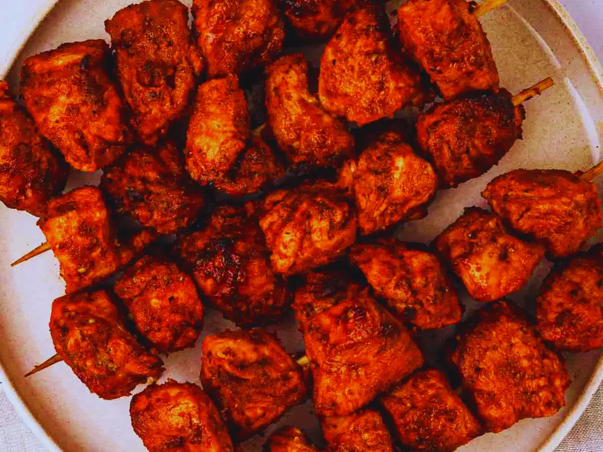 मारवाड़ी स्टाइल में घर पर बनाएं चिकन तंदूरी, जानें रेसिपी और फायदे