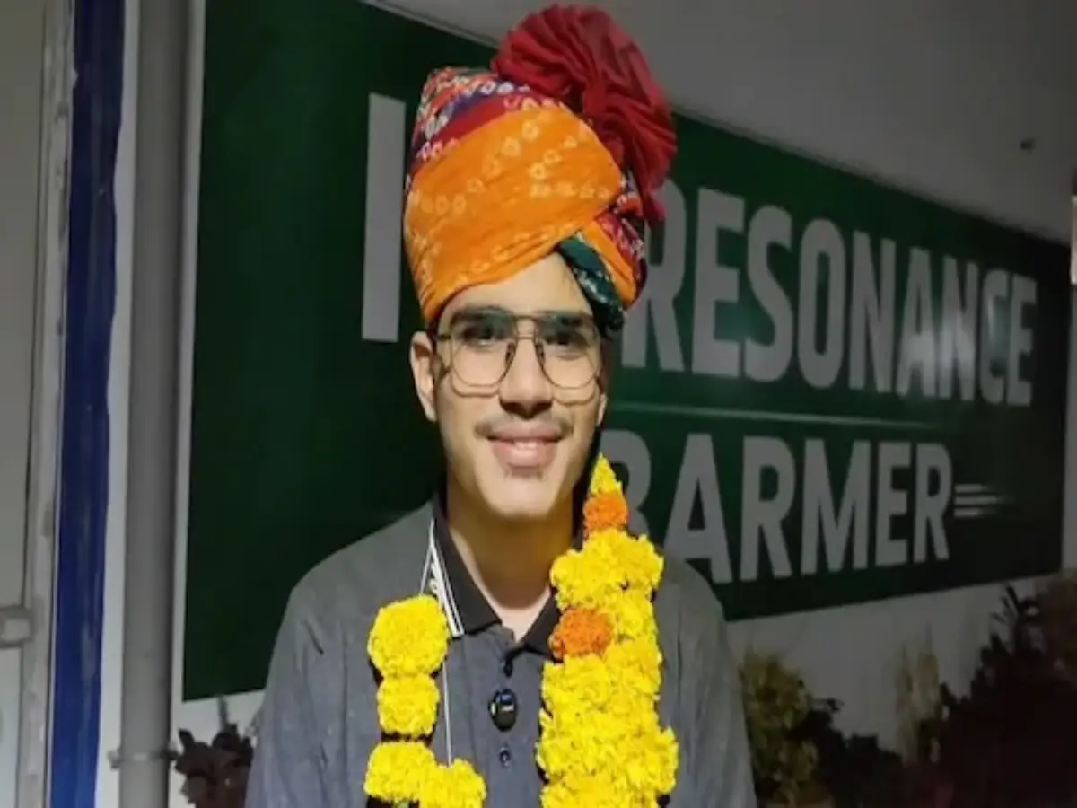 बाड़मेर के दशरथ चौधरी ने JEE Main में पूरे जिले में किया टॉप, कहा-इंजीनियर तो बनकर रहूंगा
