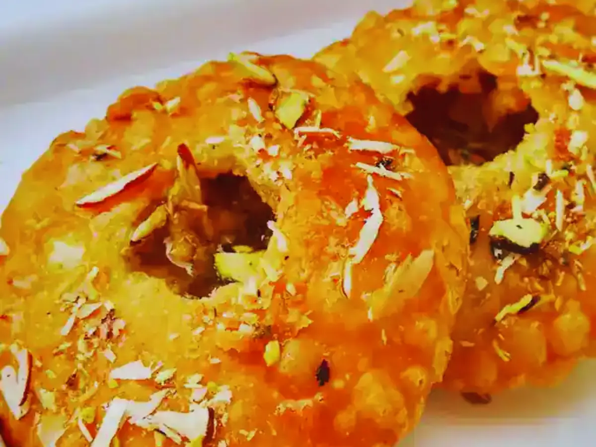 राजस्थानी स्टाइल में घर पर बनाएं जोधपुरी मावा कचोरी, जानें रेसिपी और फायदे