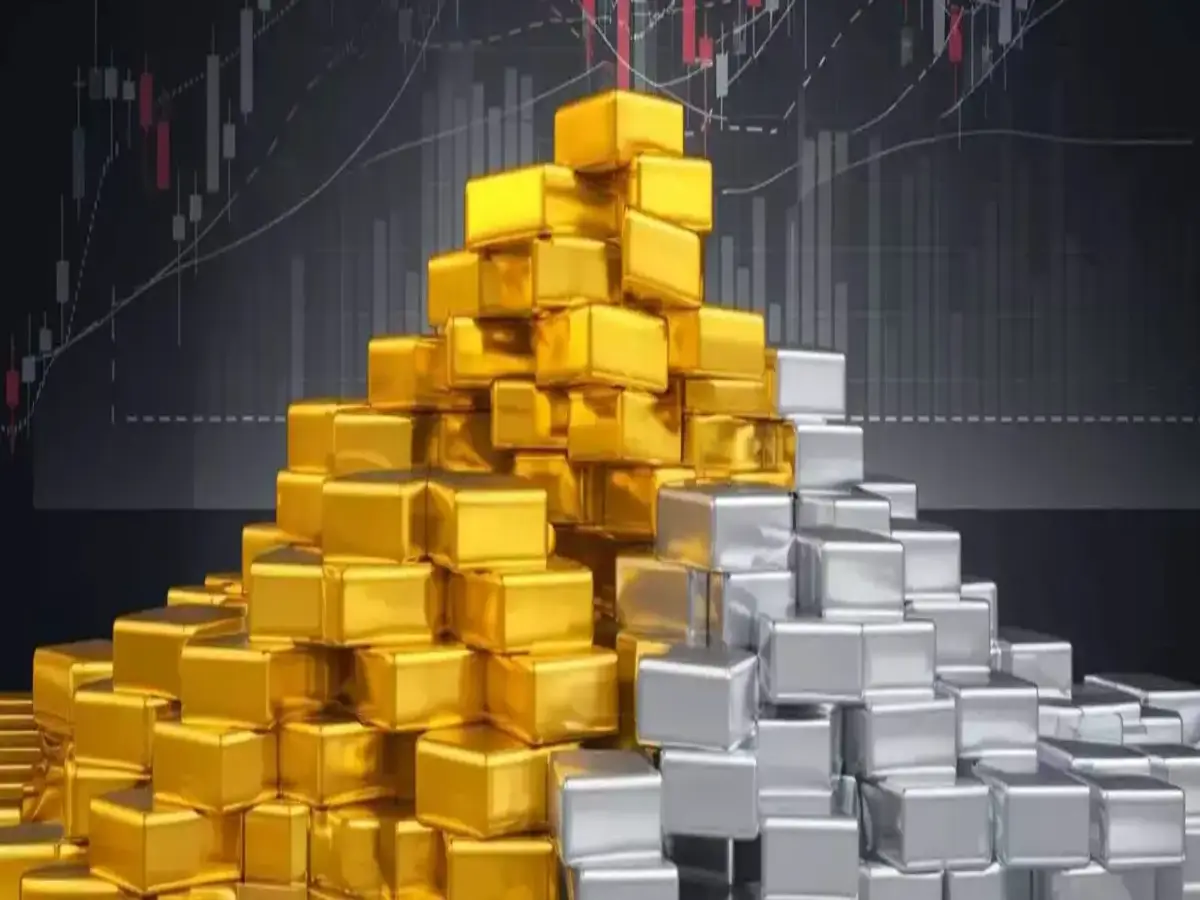 क्या 2 लाख से नीचे गिरेगी चांदी? लगातार लुढ़क रहे दाम, जानें सराफा बाजार के ताजा रेट