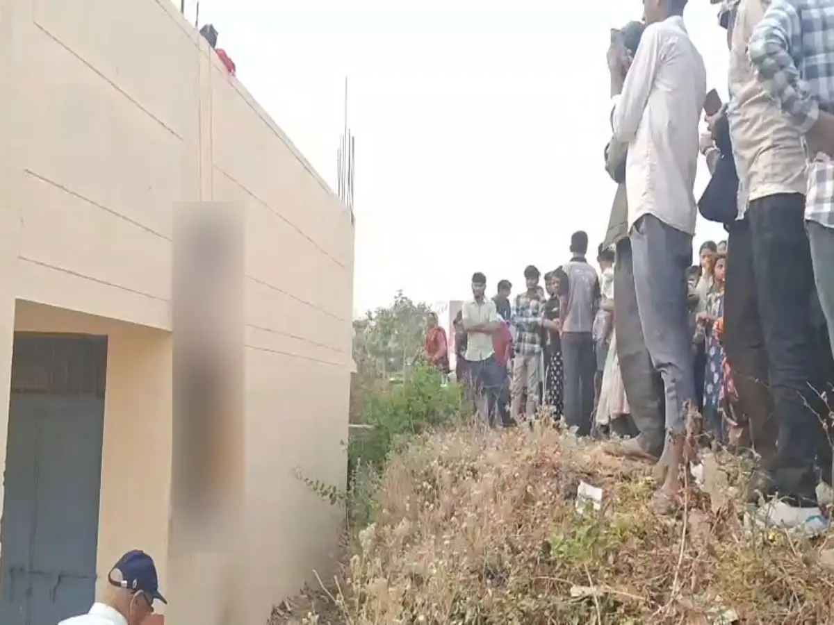 बीवी-बच्चा छोड़ दूसरी महिला के प्यार में पागल हुआ शख्स, शादीशुदा प्रेमिका के लिए उठा लिया यह कदम