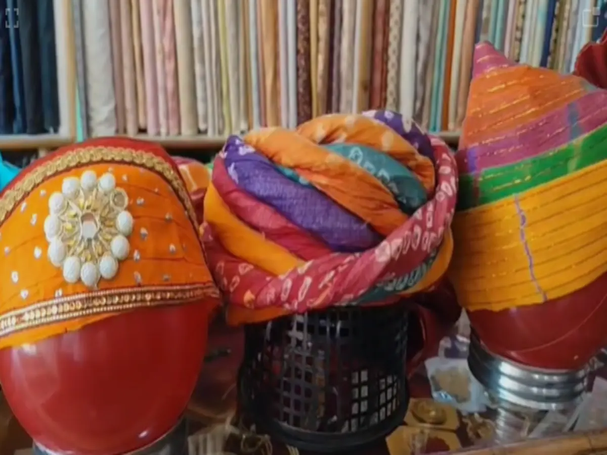 शादियों से सीजन में बेस्ट है जोधपुर बाजार, जहां आपको मिल जाएगा सबसे सस्ता 100 रुपये में साफा!