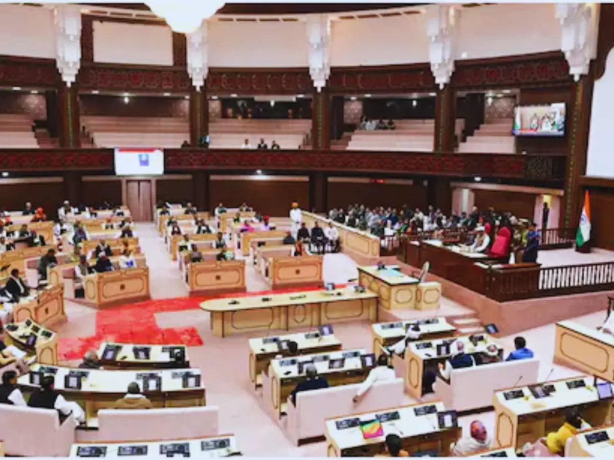 कांग्रेस MLA घनश्याम मेहर के बयान से गरमाया सदन, कोरोना वैक्सीन पर विधानसभा में हंगामा