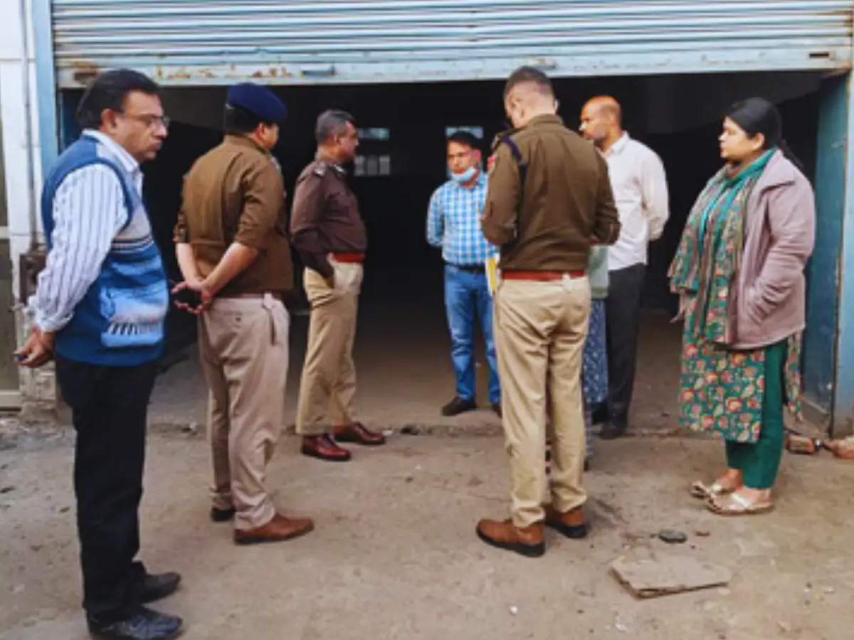 भिवाड़ी के खुशखेड़ा में अवैध पटाखा फैक्ट्री का भंडाफोड़, मालिक और मैनेजर गिरफ्तार