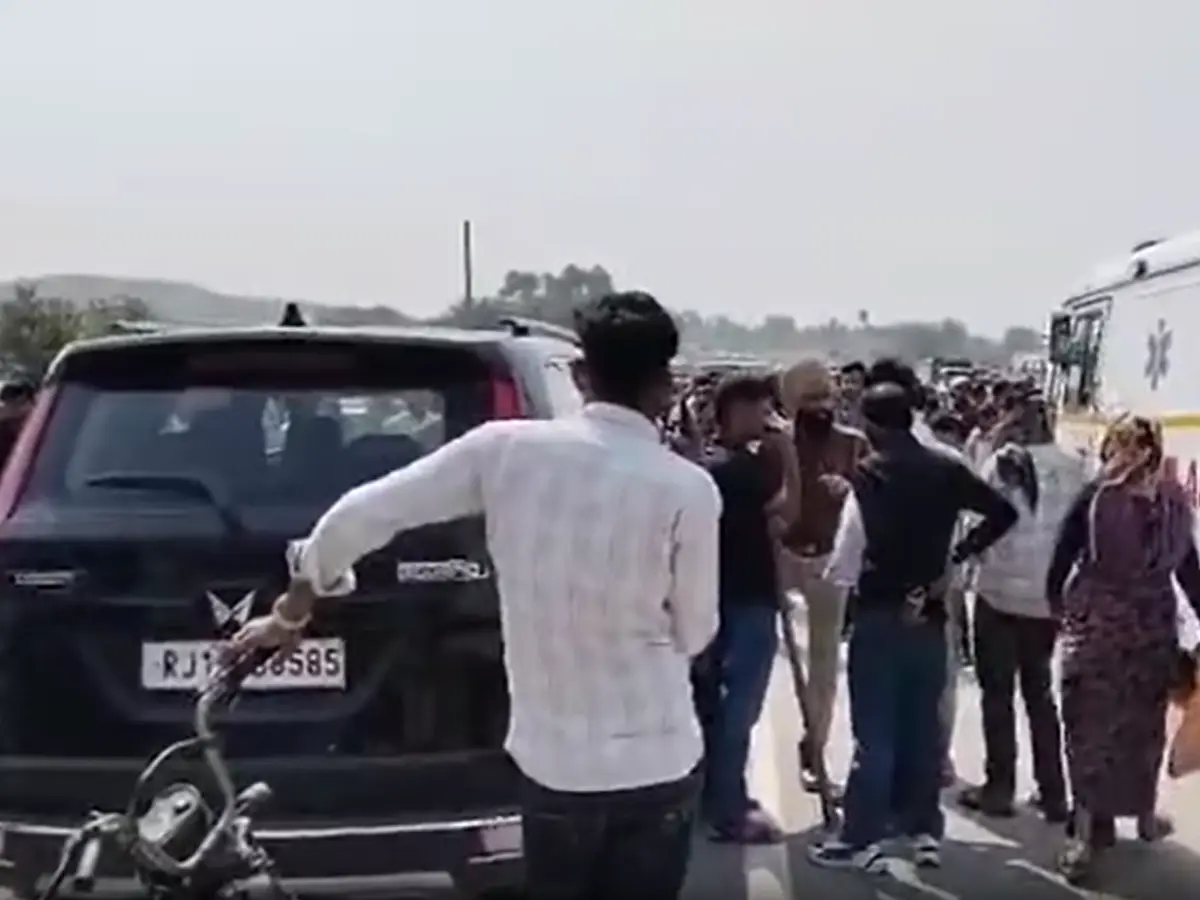 विधायक की स्कॉर्पियो ने स्कूटी को मारी टक्कर, हादसे में पूर्व सरपंच की मौके पर मौत