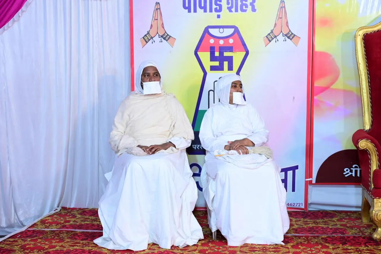 जोधपुर के पीपाड़ में भव्य दीक्षा समारोह, हर्षिता कांकरिया बनीं साध्वी लाघवश्रीजी