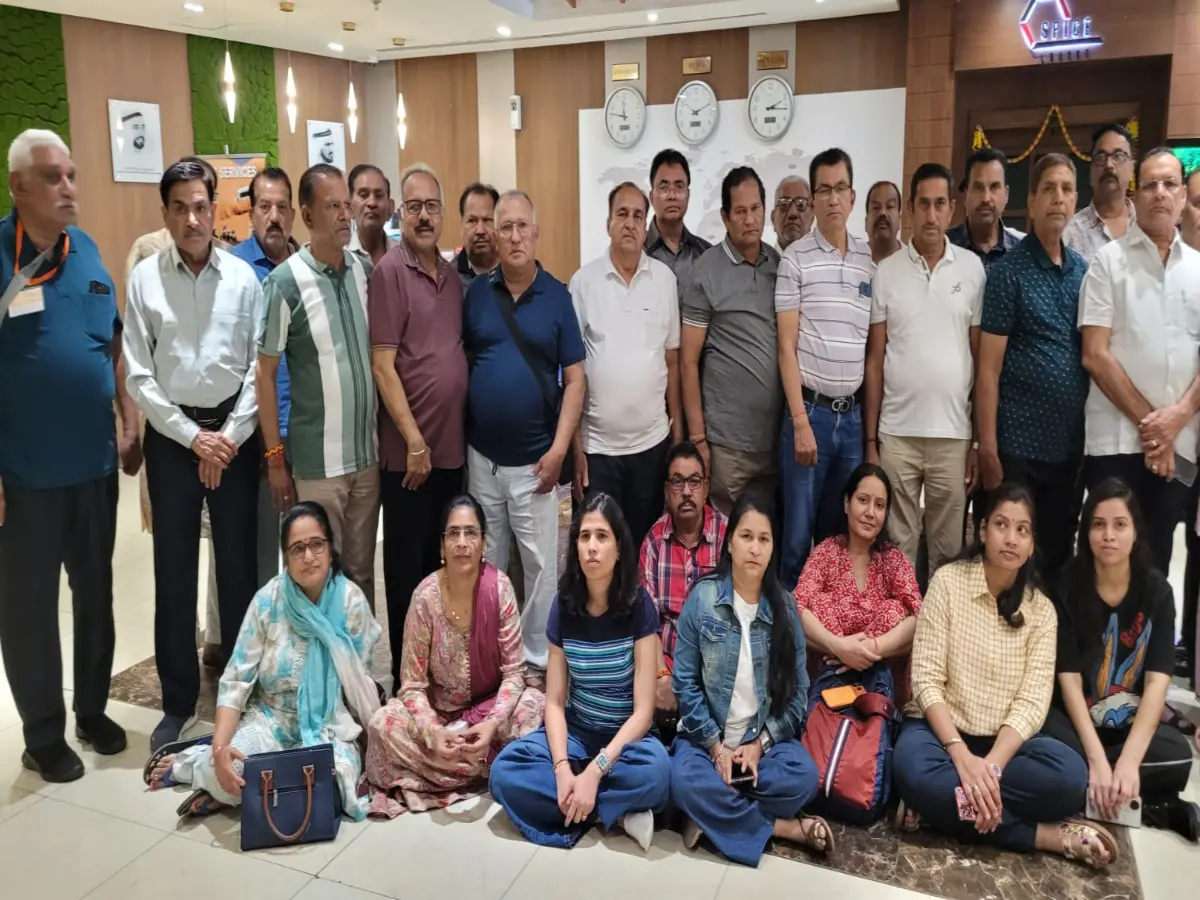 इजरायल और ईरान की जंग के बीच दुबई में फंसे जोधपुर के 120 श्रद्धालु, केंद्र से तत्काल मदद की मांग