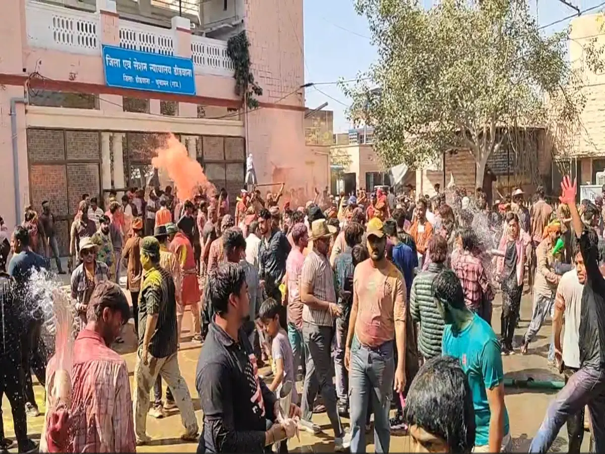 डीडवाना की अनोखी डोलची होली! धुलंडी पर ‘हाकम के संग’ खेला जाता है ये खास खेल