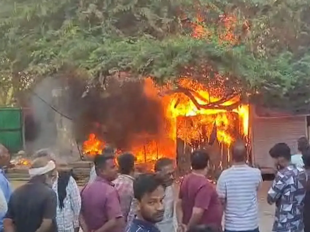 टोंक के देवली में त्योहार के दिन मातम, चिंगारी से स्वाहा हुई बुजुर्ग की रोजी-रोटी