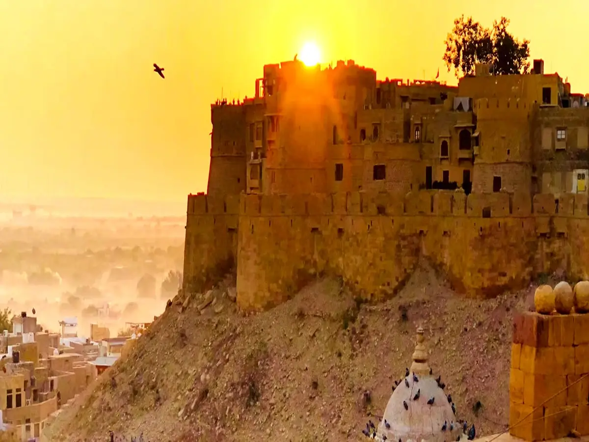 राजस्थान में एंटी साइक्लोनिक सर्कुलेशन के कारण बदल रहा मौसम, पढ़ें आज की वेदर रिपोर्ट