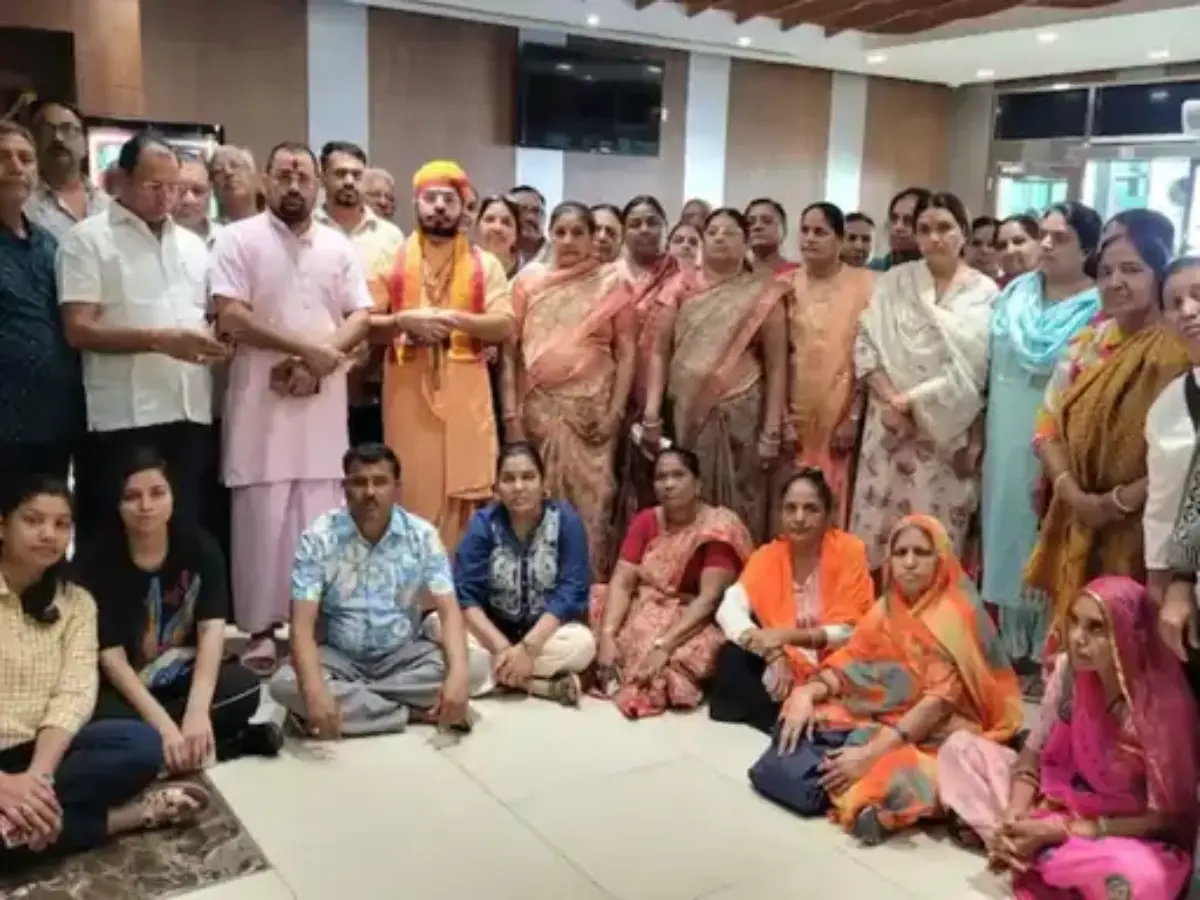 ईरान-इजराइल तनाव में दुबई में फंसे जोधपुर के 120 श्रद्धालु लोटे भारत, बोले - ब्लास्ट के बाद 20 हजार तक पहुंचा होटल किराया