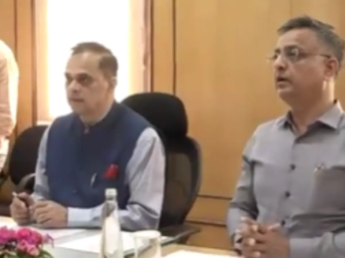 765 केवी लाइनों पर फोकस, सीकर, जैसलमेर, बाड़मेर में RoW और वन स्वीकृति की बाधाएं जल्द दूर करने का आदेश