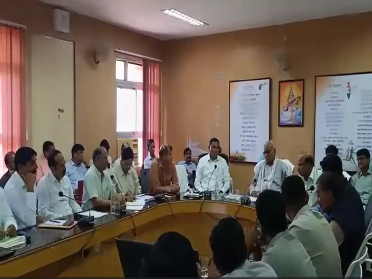 नवीन सत्र से पहले शिक्षामंत्री ने शिक्षक संगठनों से किया संवाद, 1 अप्रैल से शुरू होगा नया सत्र