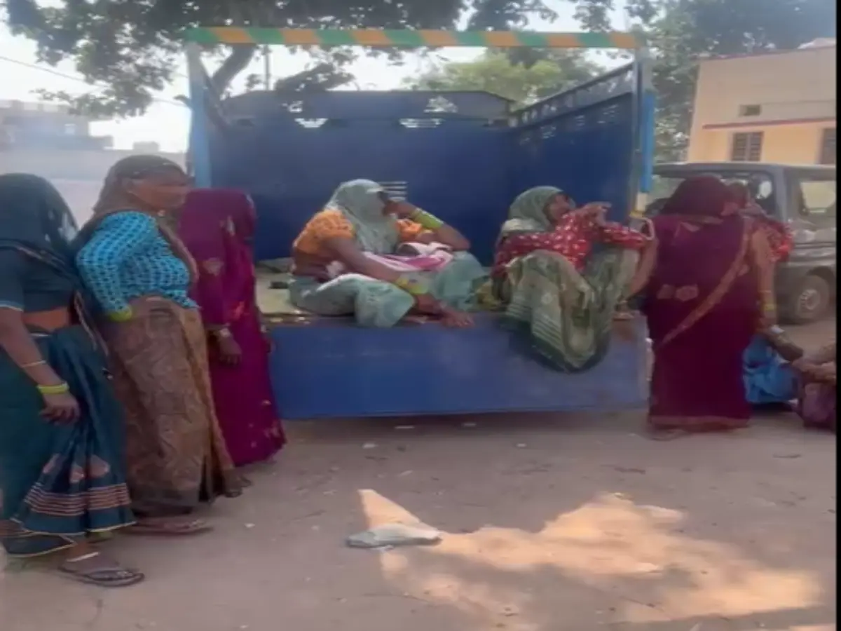 Bharatpur News: कमरे में बेड पर 5 महीने की बेटी को लेटाकर मां ने दी जान, पति था घर में