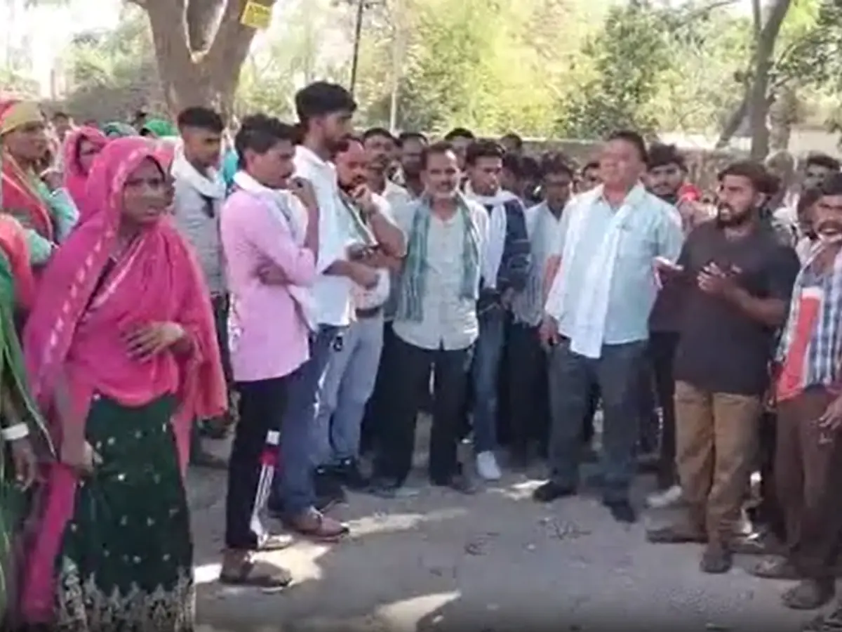 पेट दर्द के इलाज के दौरान युवक की मौत, परिजनों ने अस्पताल पर लगाया लापरवाही का आरोप