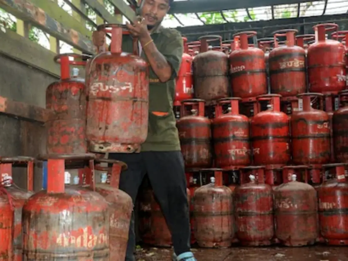 LPG सिलेंडर की कमी की खबरों के बीच, डिप्टी सीएम का बयान कहा-घरेलू उपभोक्ताओं को नहीं होगी परेशानी
