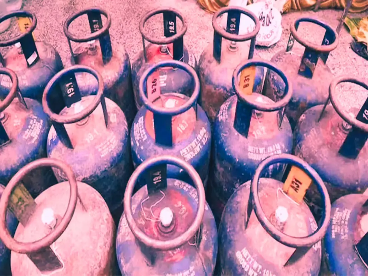 राजस्थान पर भी पड़ रहा इजरायल-ईरान युद्ध का असर, सिलेंडर की किल्लत से बुझे चूल्हे, भट्टियों में सुलगी आग