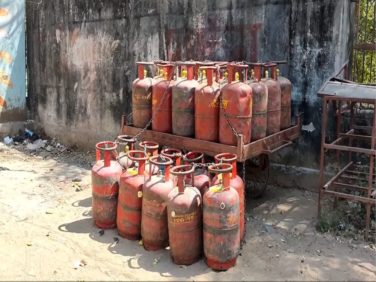 मिड-डे-मील पर बड़ा झटका! टोंक में स्कूलों में गैस सिलेंडर की सप्लाई फिलहाल रुकी