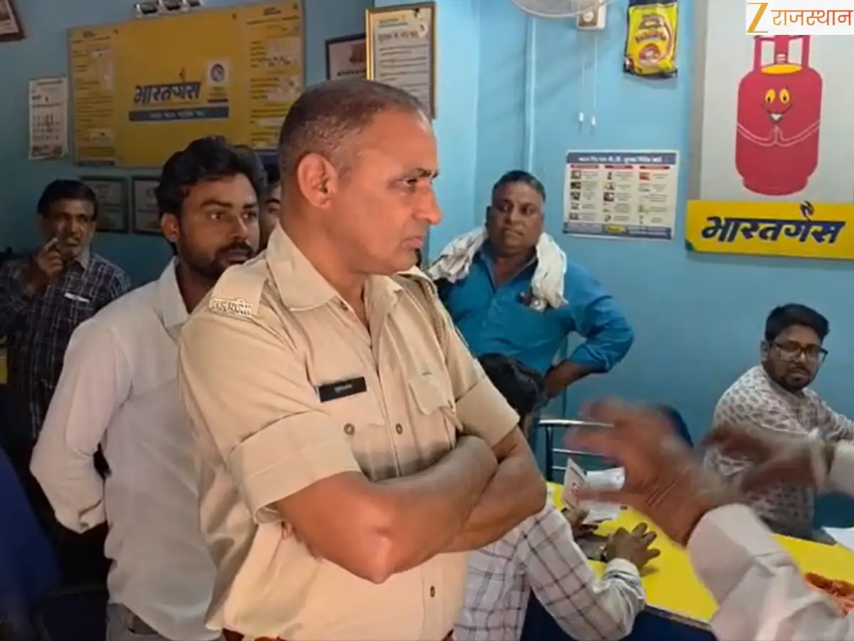 Alwar LPG News: गैस किल्लत की अफवाहों पर पुलिस सख्त, एजेंसियों पर थानाधिकारियों का पहरा