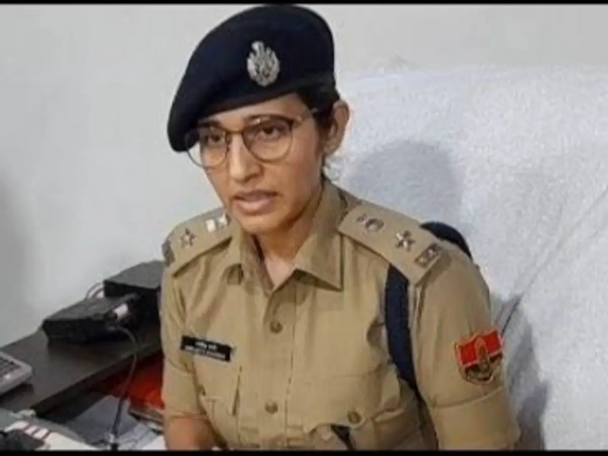पत्रकारिता से पुलिसिंग तक का अनोखा सफर