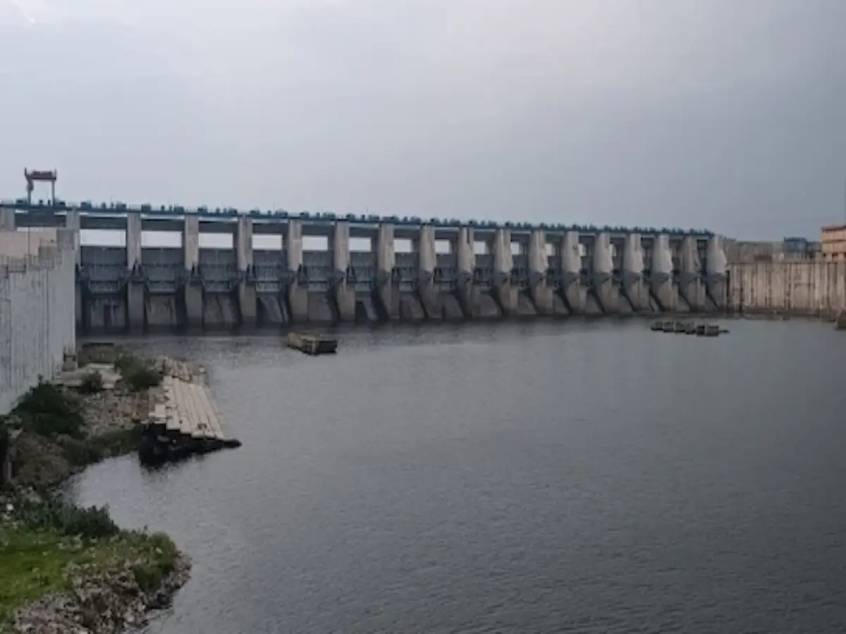 पानी की समस्या से निपटने के लिए सरकार ने कसी कमर, CM ने कॉल सेंटर पर 24 घंटे में समाधान सुनिश्चित करने के दिए निर्देश