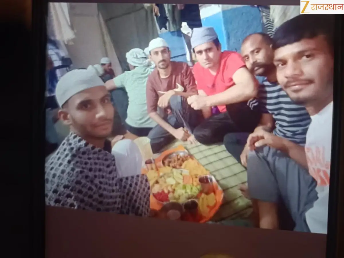 जोधपुर सेंट्रल जेल में बड़ा एक्शन, इफ्तार पार्टी की फोटो वायरल, सर्च ऑपरेशन में मिले 13 मोबाइल