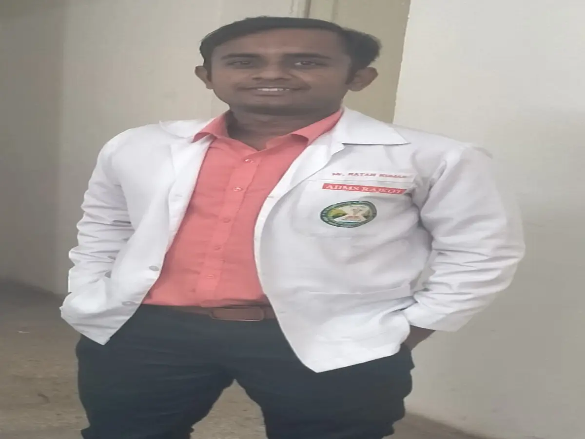 राजकोट AIIMS MBBS छात्र आत्महत्या मामले में हुए बड़े खुलासे, 17 पेज के सुसाइड नोट में किया महिला सहपाठी का जिक्र