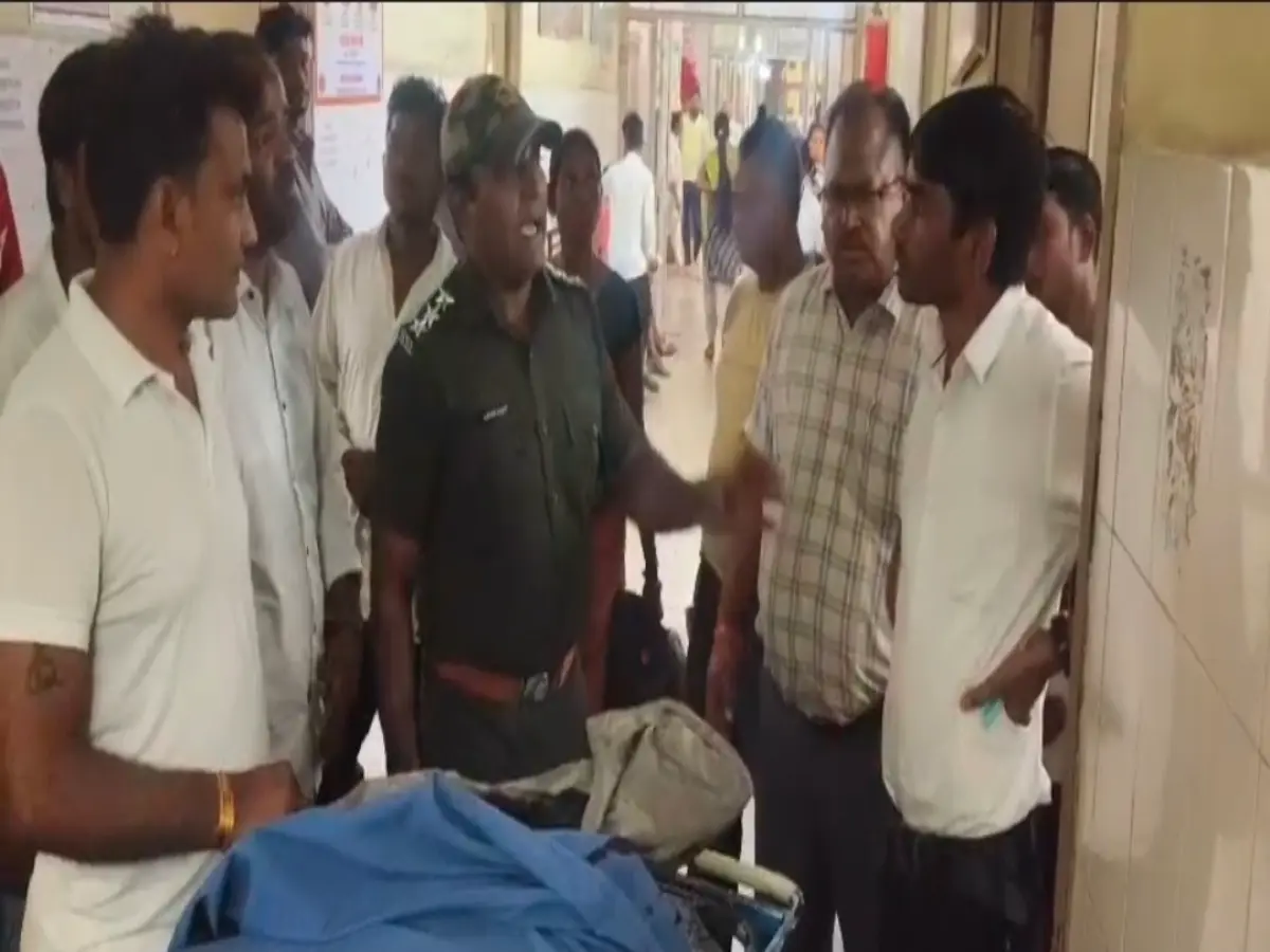 बांसवाड़ा में फैक्ट्री में दर्दनाक हादसा, ऑपरेटर की मौत, देखें वीडियो