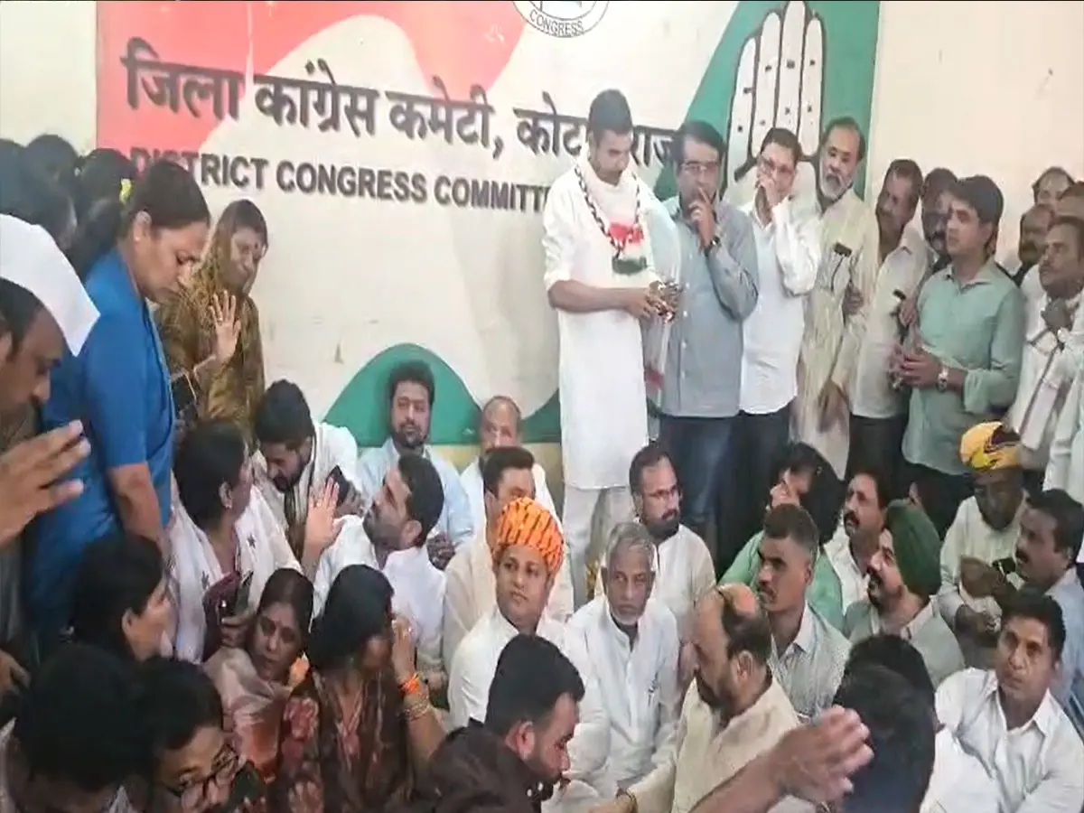 कोटा कांग्रेस कार्यालय में हंगामा! आपस में भिड़े कार्यकर्ता, नारेबाजी से धक्का-मुक्की तक हुई