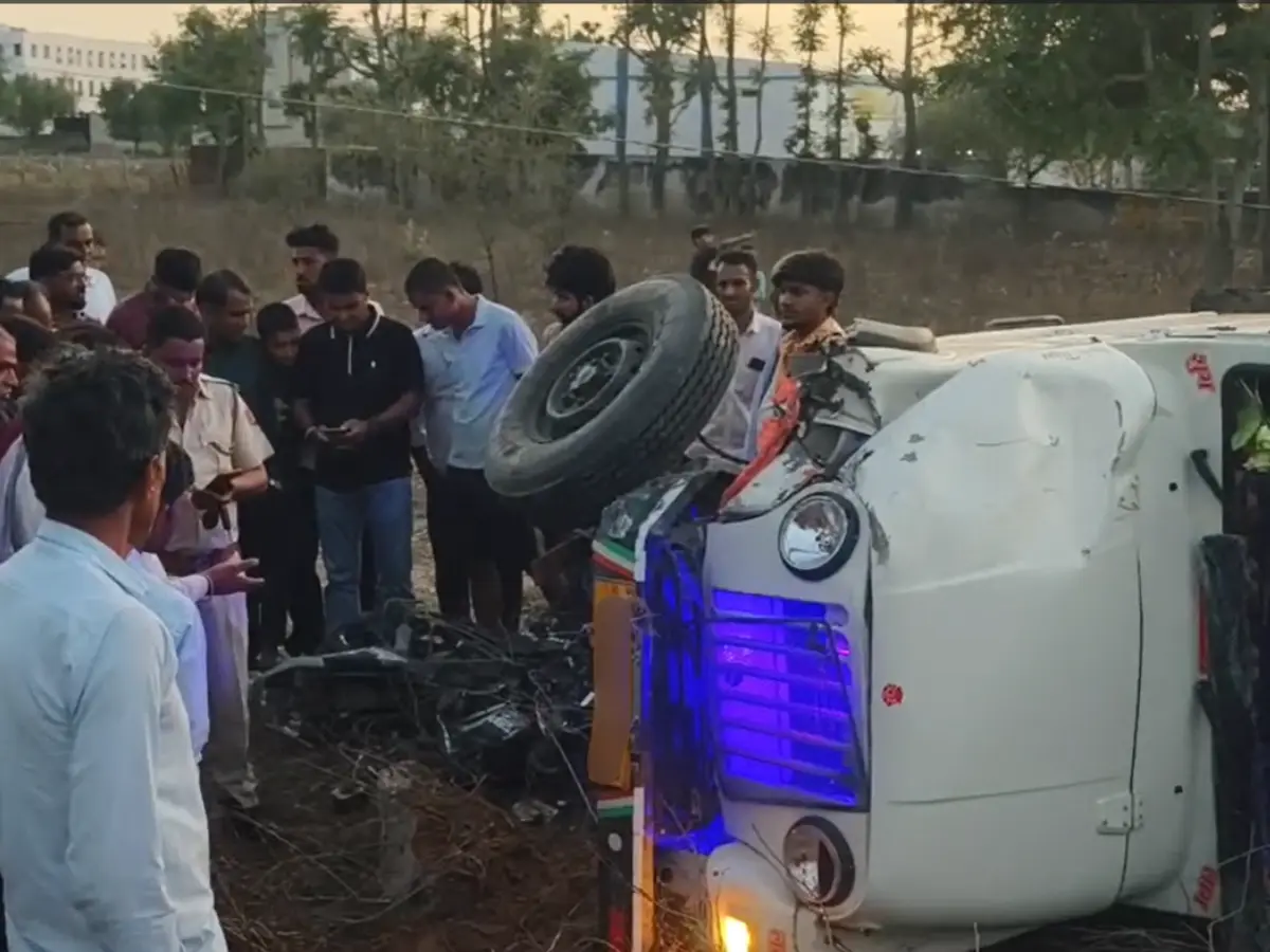 सीकर में दर्दनाक सड़क हादसा, तेज रफ्तार पिकअप ने बाइक को मारी टक्कर, युवक की मौके पर मौत