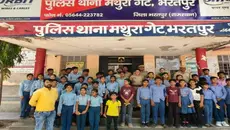 पुलिस स्टेशन में बच्चों की एंट्री, भरतपुर में थाने के अंदर का नजारा देख रह जाएंगे हैरान!