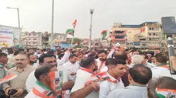 NEET पर राजस्थान में कांग्रेस का हल्लाबोल! सड़कों पर उतरे नेता-कार्यकर्ता, देखें तस्वीरें