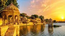 जैसलमेर की ऐतिहासिक धरोहर गड़ीसर सरोवर का बदलेगा रूप! पर्यटकों के लिए आ गई बड़ी खुशखबरी