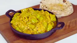 घर पर राजस्थानी स्टाइल में बनाएं चटपटी दही मिर्ची, जानें रेसिपी और फायदे
