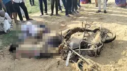 11 KV लाइन का तार टूटने से बड़ा हादसा, 3 दोस्तों की हुई दर्दनाक मौत, बाइक जलकर राख