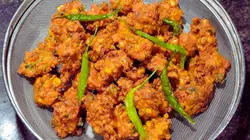 बारिश के मौसम में चाय के साथ ट्राई करें मिर्ची भजिया, मानसून बन जाएगा यादगार!